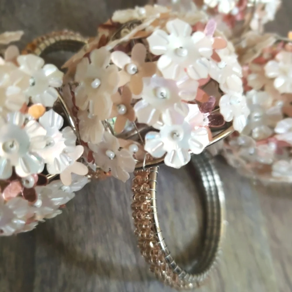 NWT Pier 1 Beaded Pink Floral Napkin Rings -Set of 4